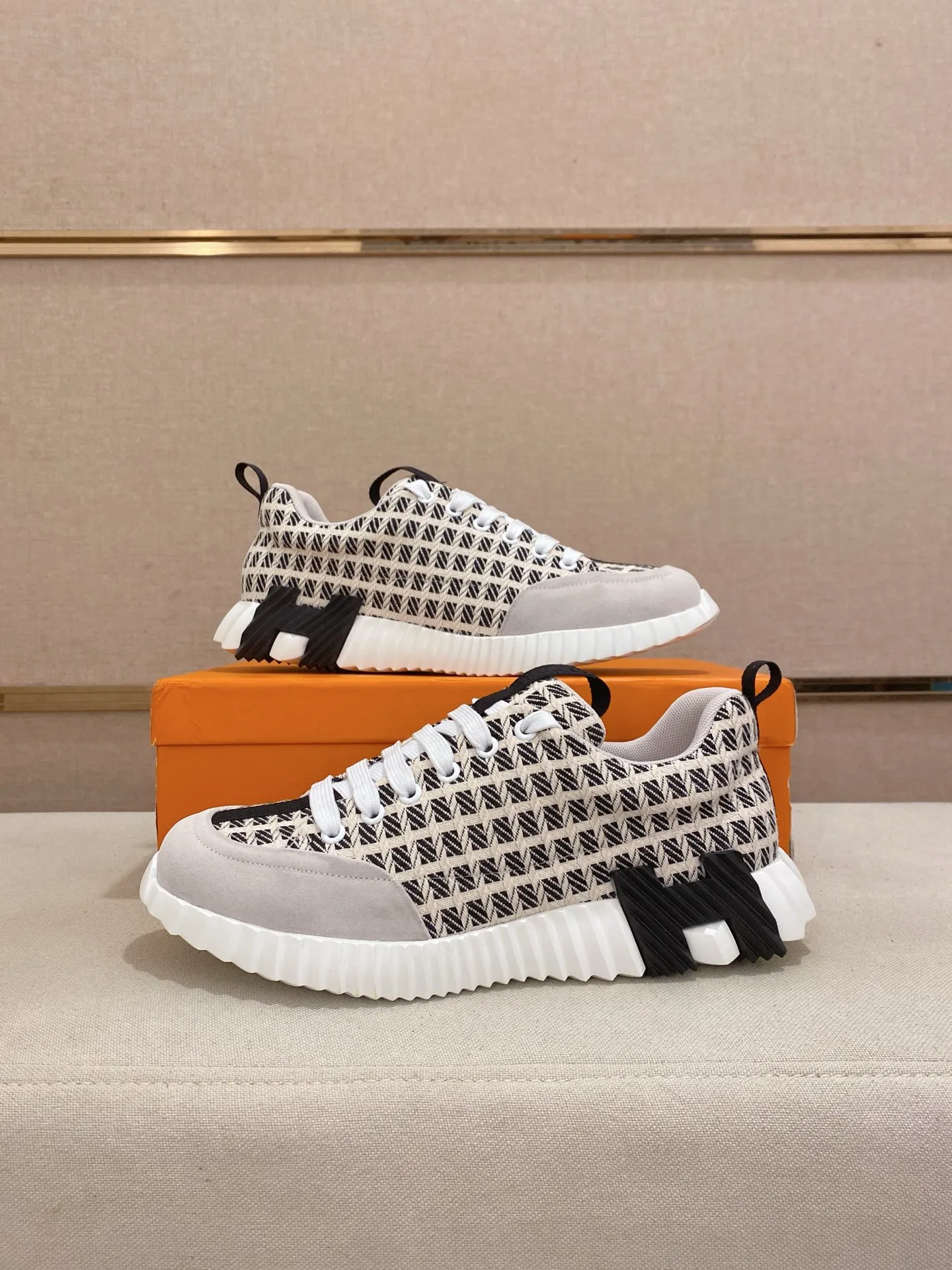 Men's clothing and shoes💰: 420💰《HERMES》【Classic Original Version】Hermès; Top 🔝 Purchasing Agency 🔍🔍Latest 🇺🇸Sold simultaneously at counters, original imported from Italy ▲▲Cow leather▲ ▲Exquisite workmanship (Italian 🇮🇹imported water-dyed 🐂cowhide lining) sole: original sole provided by the original factory, ⚠️exclusive double-layer activity·TPR·rubber·combined molded outsole; Code number: 38-44